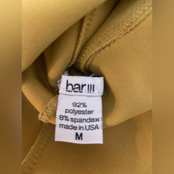 Bar lll~Fun Flaring Polyester/Spandex Skirt~Back Zipper~Waistband~Size M - Picture 7 of 8